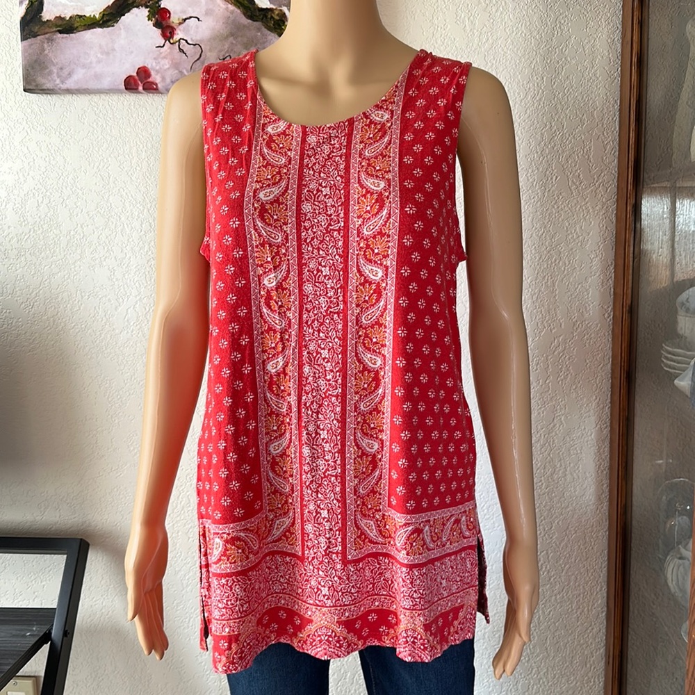 Rose & Olive Sleeveless Top